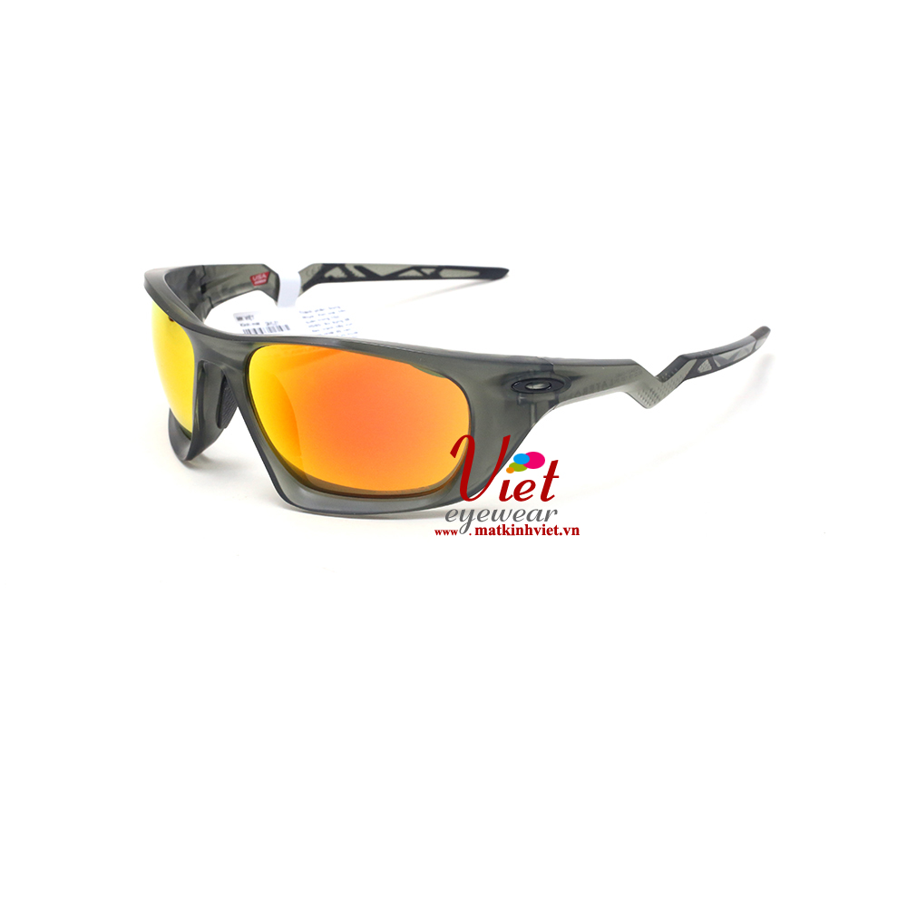 Kính mát Oakley OO9431 04